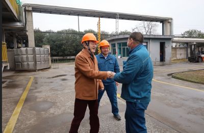 鼓干劲、送祝福 向坚守在岗位的乐天使奋斗者致敬