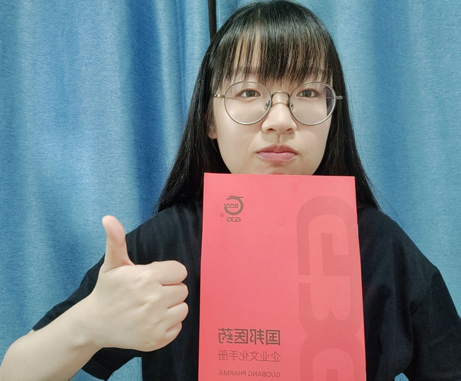 2022年度乐天使优秀科技奋斗者——刘  君 